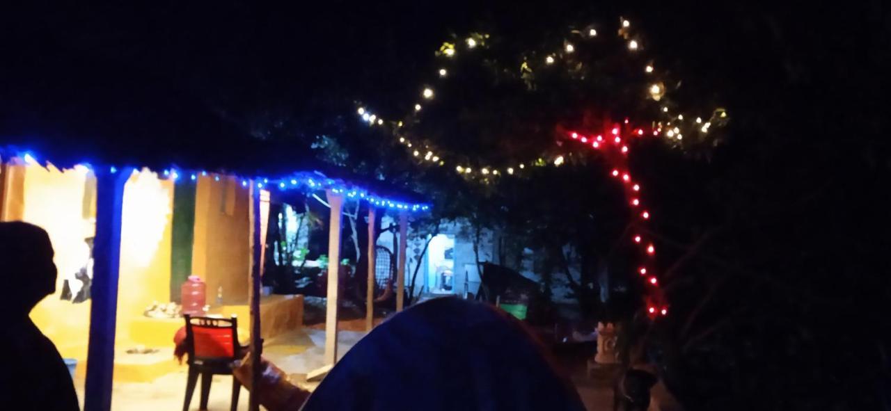 Hotel Drunken Monkey Camping Site Hampi Exterior foto